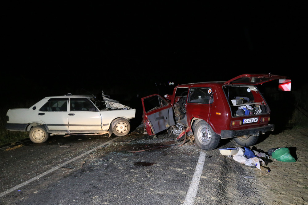 Cip ile Otomobilin Yaptığı Kazada 2 Kişi Hayatını Kaybetti