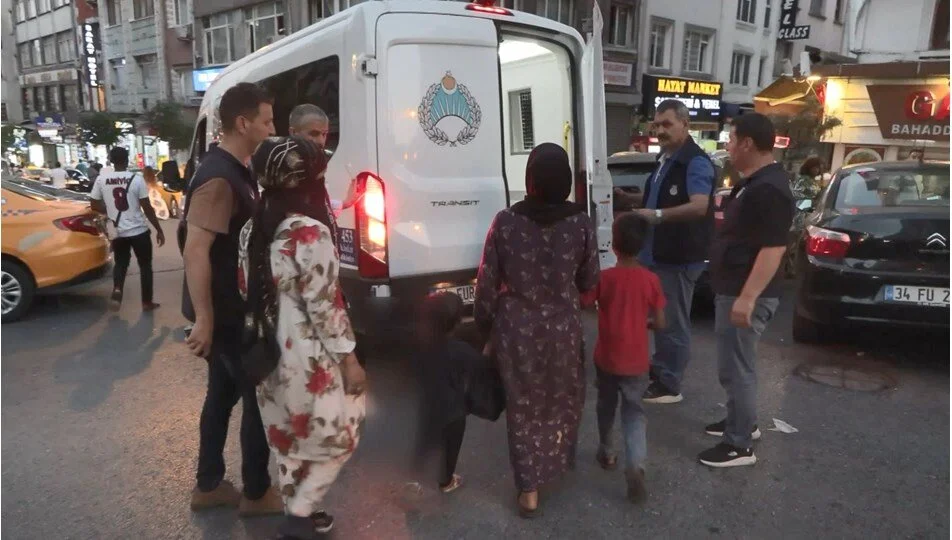 İstanbul'da 8'i Çocuk 97 Dilenci Yakalandı